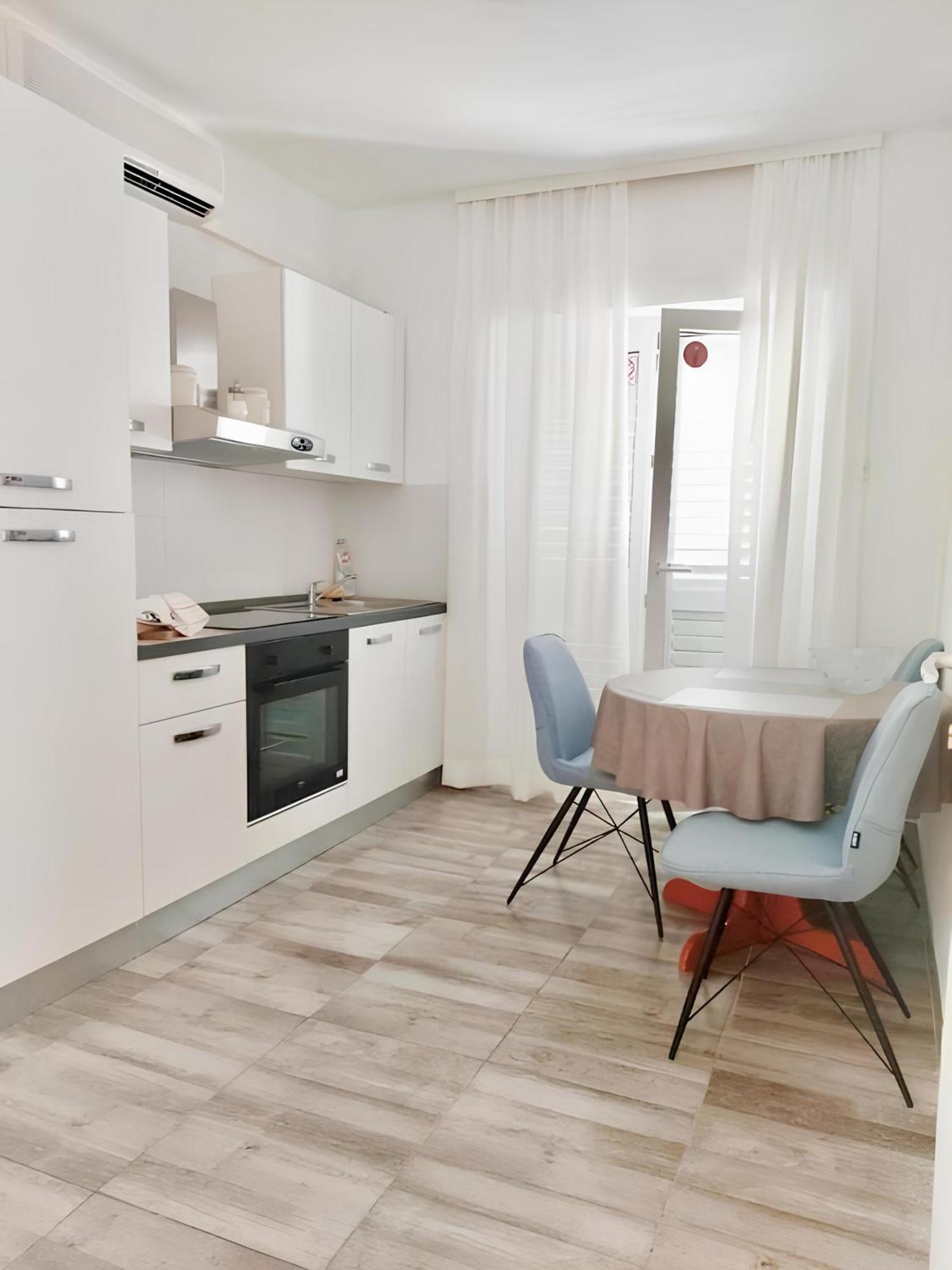 Accommodation Ventus Baška Voda Eksteriør billede